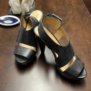 Black Michael Kors High Hills.